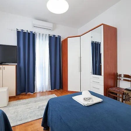Apartamento One Bedroom Dragica